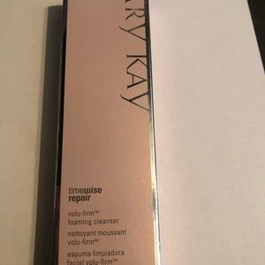 Mary Kay Timewise repair cleanser